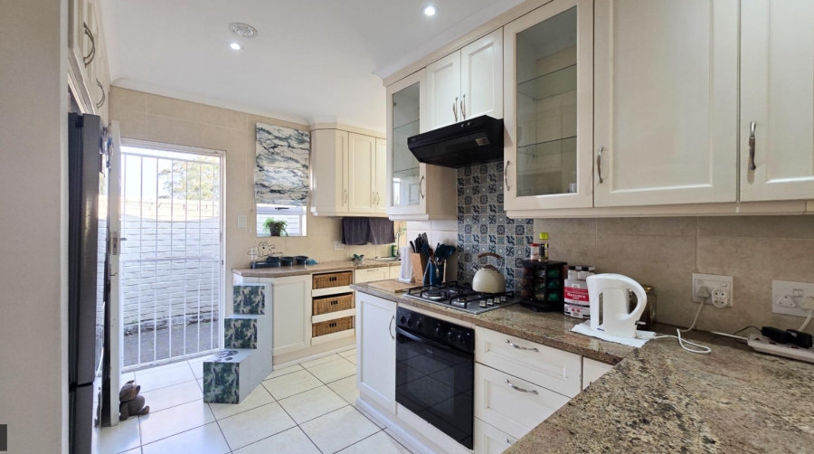 2 Bedroom Property for Sale in Abbotsford Eastern Cape